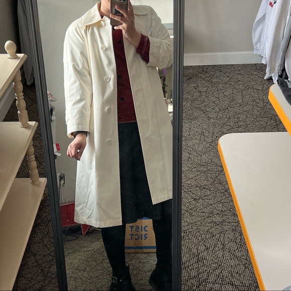 London Fog cream trench coat - Picture 5 of 13